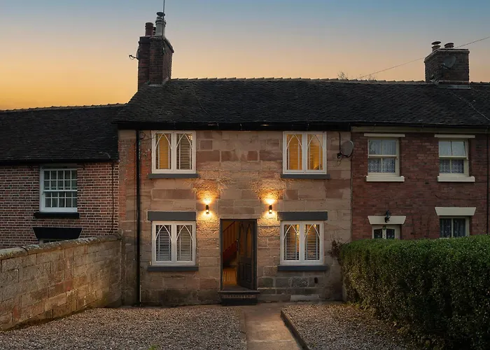 Angel Cottage - 5 Mins Drive To Alton Towers!
