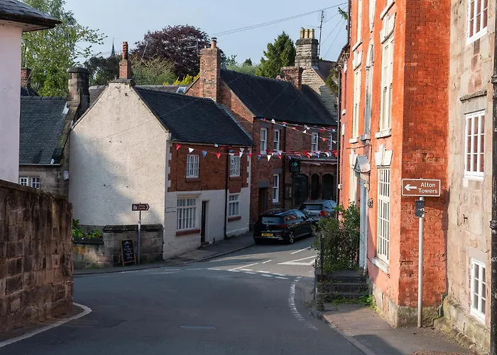 Angel Cottage - 5 Mins Drive To Alton Towers!